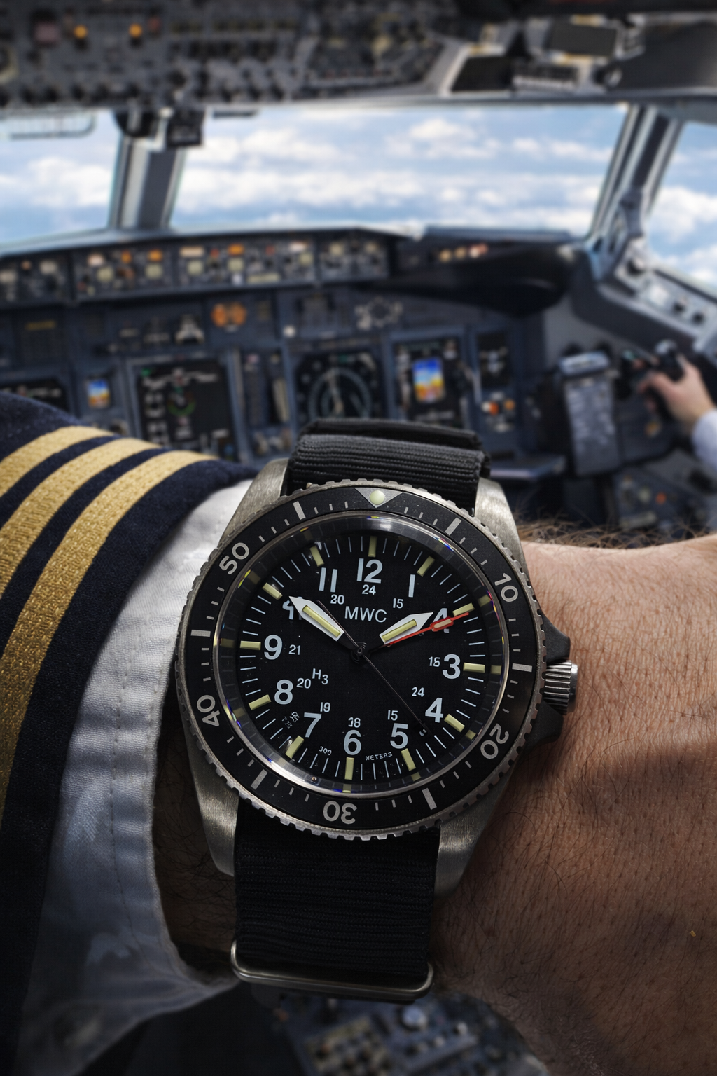 MWC Stainless Steel Automatic Military Divers Watch - Tritium / GTLS Illumination, Sapphire Crystal and 60 Hour Power Reserve