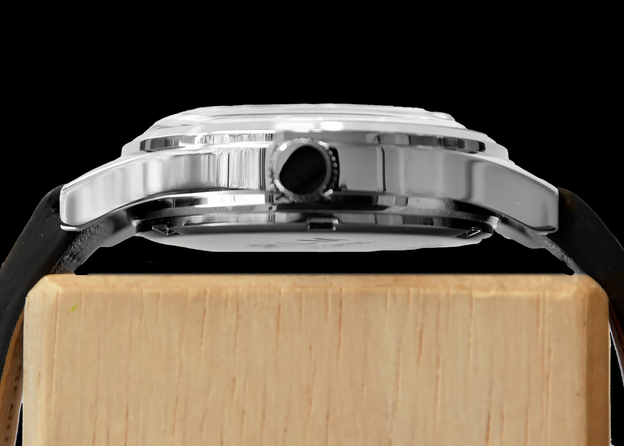 Aeschbach WW2 Pattern German Wehrmacht & Luftwaffe Dienstuhr (Army/Airforce Service Watch) with Sapphire Box Crystal and a 21 Jewel Automatic Mechanical Movement