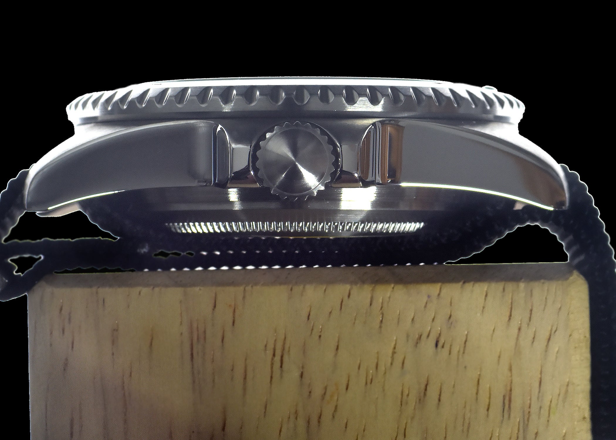 MWC 24 Jewel 1982 Pattern 300m Automatic Military Divers Watch with Sapphire Crystal on a NATO Webbing Strap (Non Date Version)