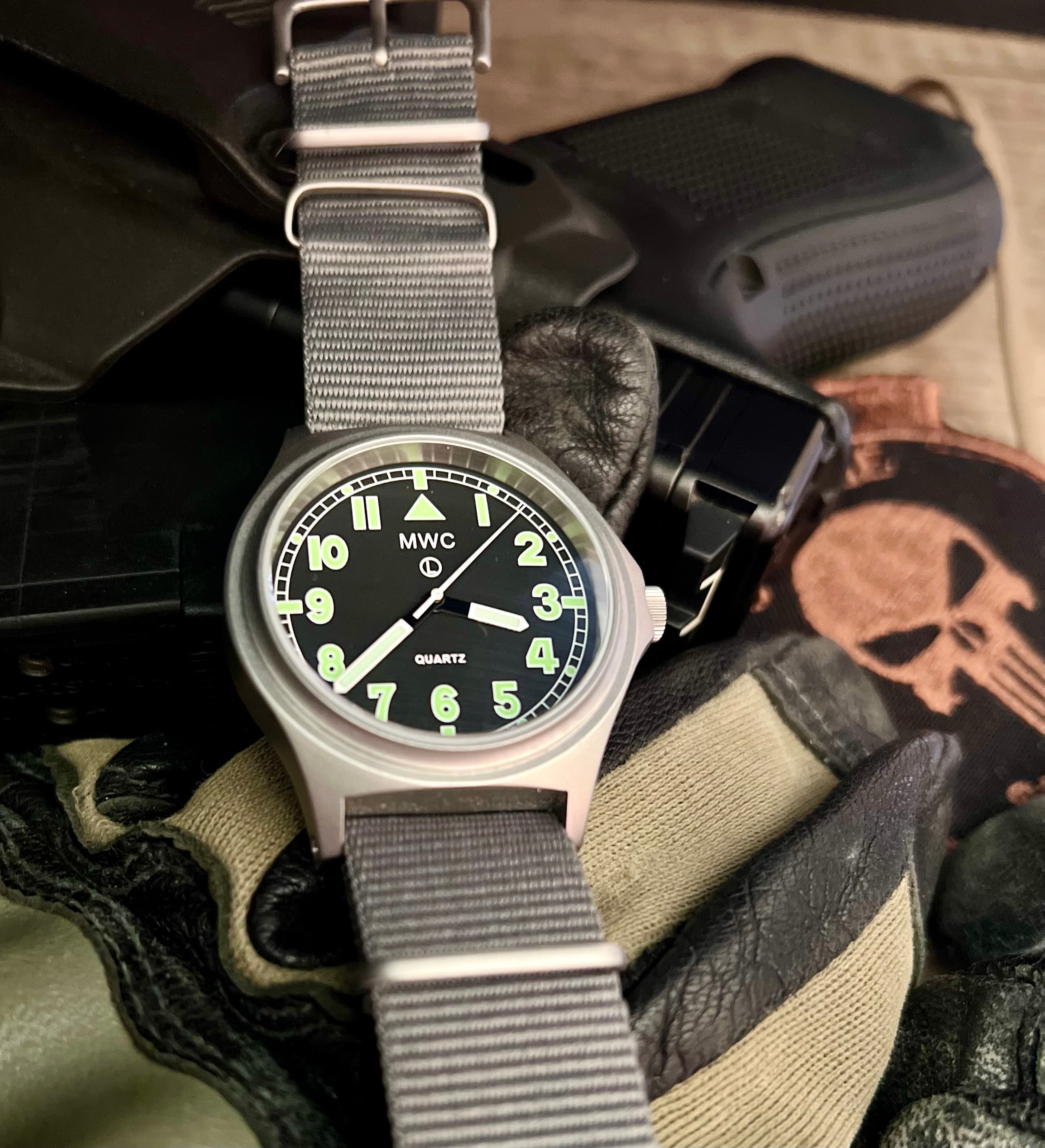 MWC G10 100m / 330ft Water resistant Search and Rescue (SAR) Stainless Steel Military Watch with Sapphire Crystal - NATO Stock Number: NSN 6645-99-472-3228