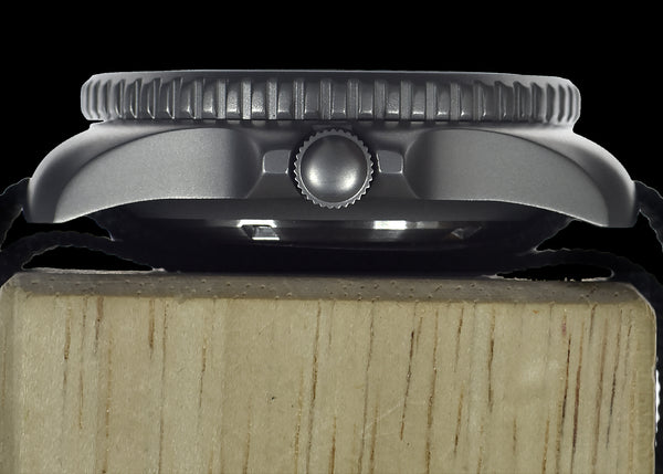 MWC 1999-2001 Pattern Quartz Military Divers Watch with Sapphire Crystal and 10 Year Battery Life