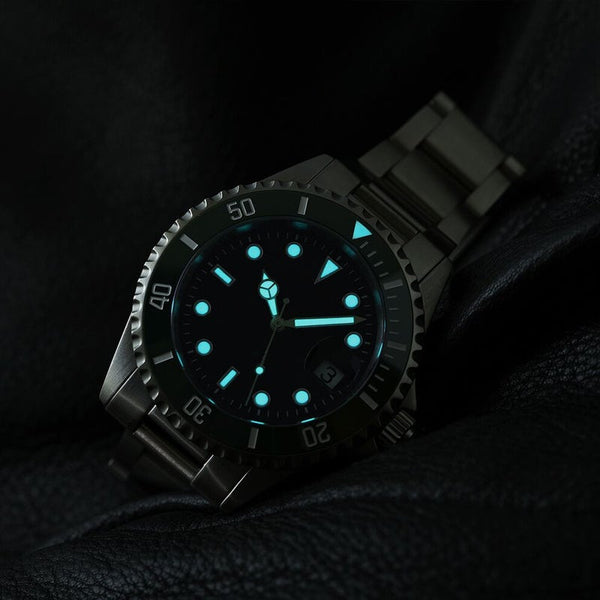 MWC 2021 Model 21 Jewel 300m Automatic Military Divers Watch with Sapphire Crystal and Ceramic Bezel on a Steel Bracelet